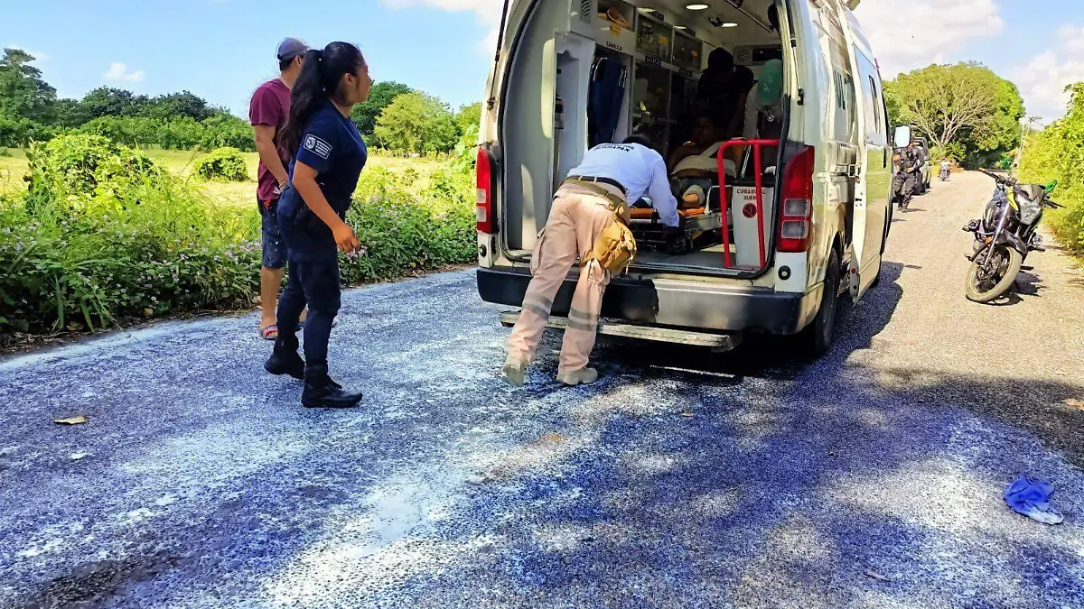 protección civil atiende a accidentado 